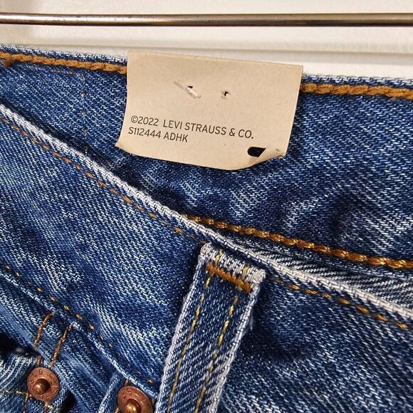 NWT LEVI'S 501 STRAIGHT RIPPED JEANS 27 X 26 WOMENS - Picture 6 of 16